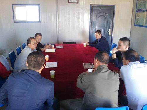 陜煤集團神南礦業(yè)公司領導蒞臨礦建二公司現場指導工作