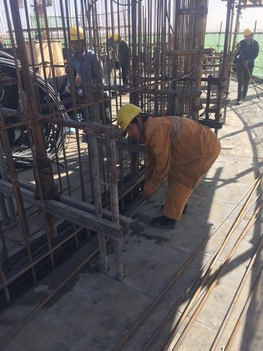 煤化建設(shè)者獻禮國慶