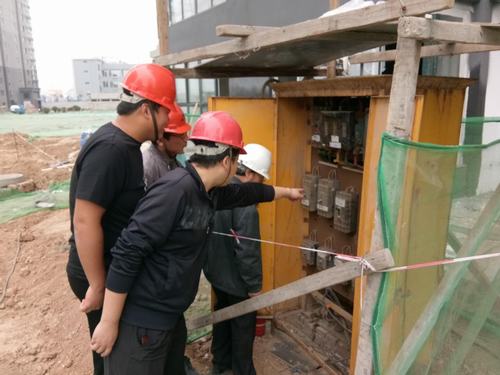 韓城分公司施工一線打響施工安全專項(xiàng)攻堅(jiān)行動第一戰(zhàn)