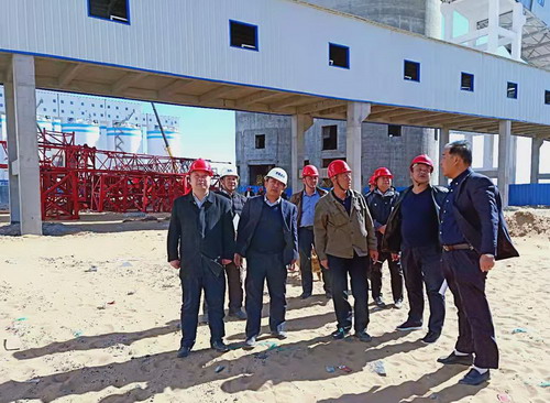 陜煤建設(shè)銅川公司第六項(xiàng)目部小保當(dāng)一號(hào)主斜井井口房至最終篩分車間棧橋工程順利通過竣工驗(yàn)收