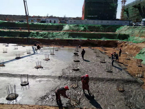 陜煤建設(shè)銅川公司第五項(xiàng)目部施工生產(chǎn)如火如荼