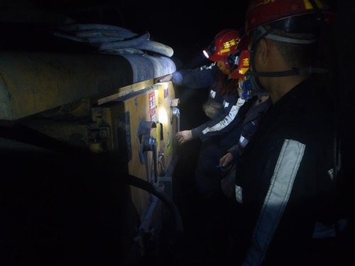 陜煤建設掘進公司：強化設備保障 向現(xiàn)代化掘進鐵軍大步邁進