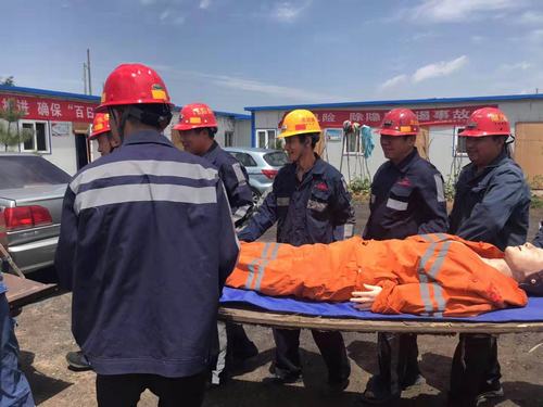陜煤建設(shè)洗選煤運(yùn)營公司安裝第三項(xiàng)目部：生命誠可貴 演練防風(fēng)險
