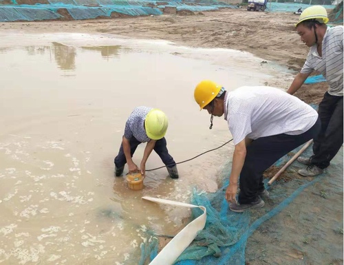 陜煤建設(shè)路橋分公司基層項(xiàng)目部“雨季三防”行動不間斷