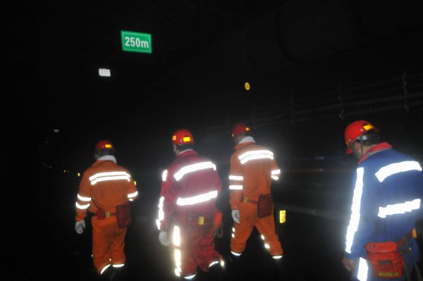 陜煤建設掘進公司：“三個抓手”擰緊后兩個月“安全閥”