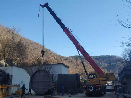 陜煤建設機電安裝公司迎風雪安裝新型主通風機