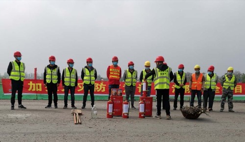 陜煤建設(shè)路橋分公司各項(xiàng)目部開(kāi)展消防演練活動(dòng)