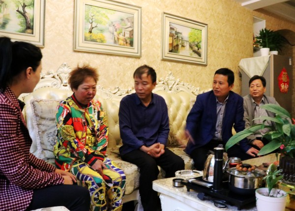 陜煤建設(shè)澄合分公司慰問幫扶讓患病職工家屬內(nèi)心暖融融