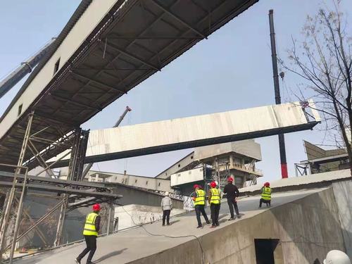 陜煤建設(shè)咸陽(yáng)分公司承建的生態(tài)水泥有限公司改擴(kuò)建55萬(wàn)噸/年水泥立磨粉磨系統(tǒng)項(xiàng)目再得新進(jìn)展