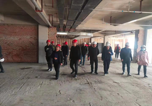 陜煤建設(shè)咸陽(yáng)分公司承建的銀西高鐵彬州東站前廣場(chǎng)項(xiàng)目主體工程一次性通過(guò)驗(yàn)收