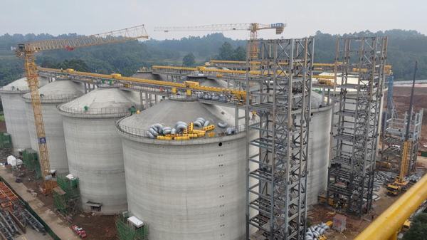 陜煤建設(shè)銅煤公司承建的四川中儲糧項(xiàng)目順利交付安裝