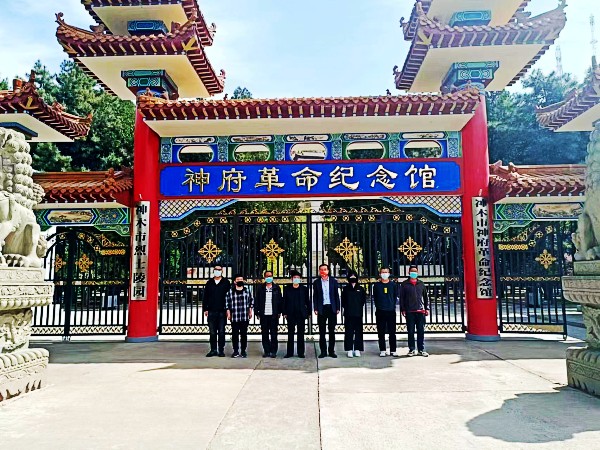 陜煤建設(shè)澄合分公司第十二項(xiàng)目部扎實(shí)開(kāi)展“走進(jìn)革命老區(qū) 汲取奮進(jìn)力量”五四主題團(tuán)日活動(dòng)