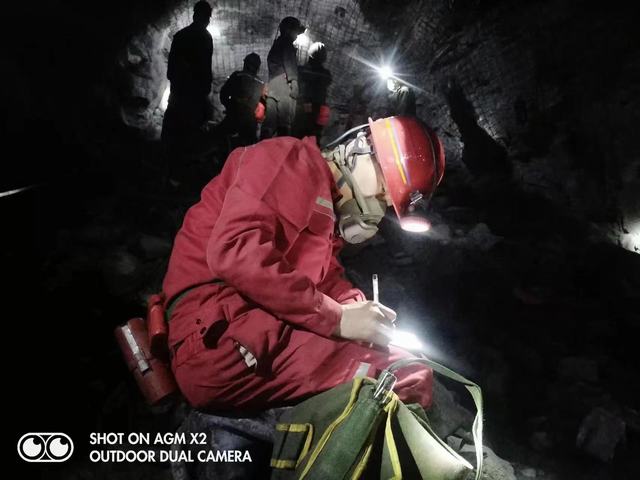 贊勞動(dòng)美，致敬煤礦工作者