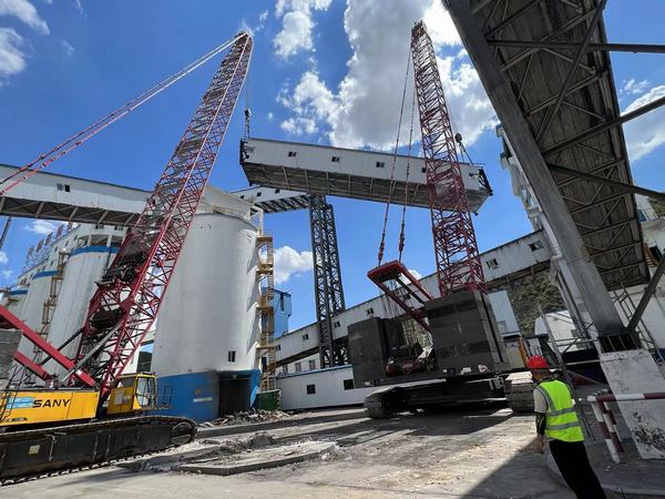 陜煤建設(shè)韓城分公司承建的張家峁礦101棧橋吊裝工程順利完成