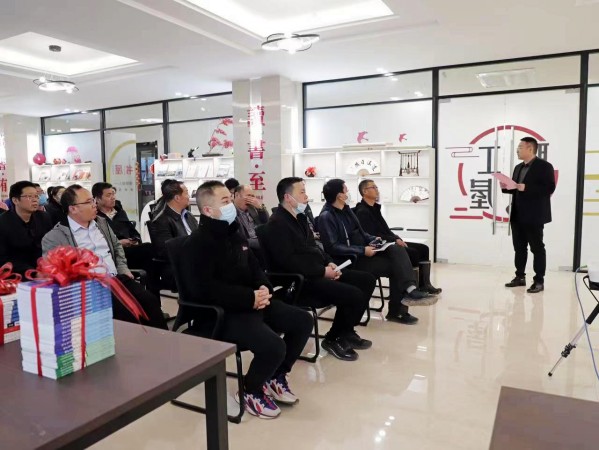 陜煤建設(shè)澄合分公司第一機(jī)電安裝項(xiàng)目部共享閱讀之樂(lè) 共建職工書屋