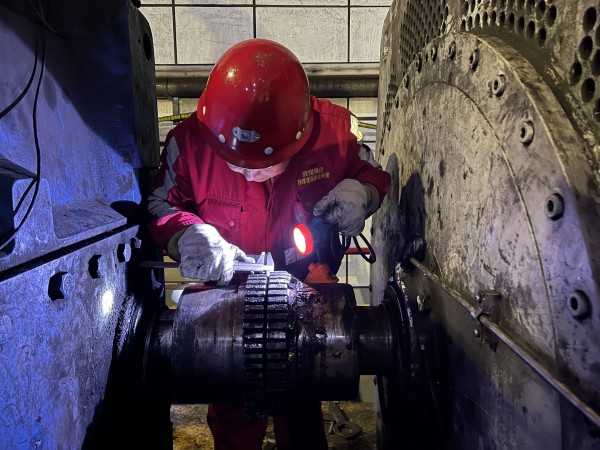 陜煤建設(shè)機(jī)電安裝公司曹家灘項目部：沖刺年末“收官戰(zhàn)”