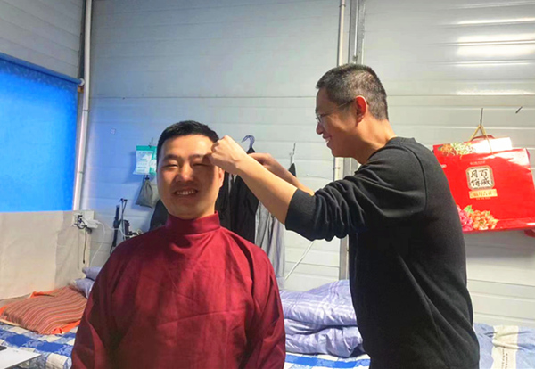 陜煤建設(shè)礦建三公司天山項(xiàng)目開展暖心“疫”剪