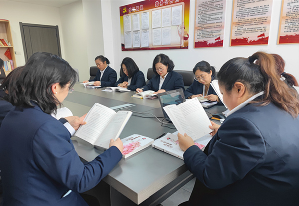 陜煤建設(shè)礦建三公司開(kāi)展“三八”婦女節(jié)主題讀書(shū)活動(dòng)