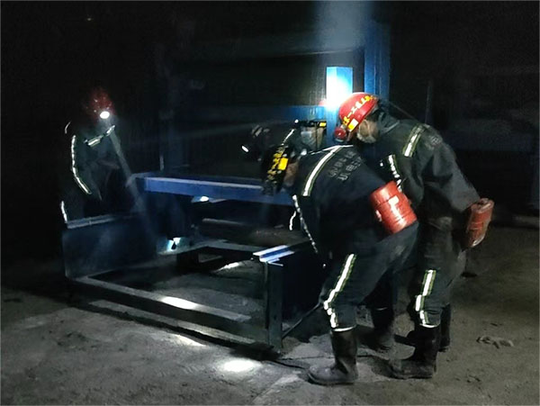 全力奮戰(zhàn)搶工期，跑出建設“加速度”