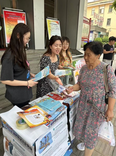 陜煤建設(shè)機(jī)電安裝公司開展安全咨詢?nèi)栈顒?></div>
                                <div   id=