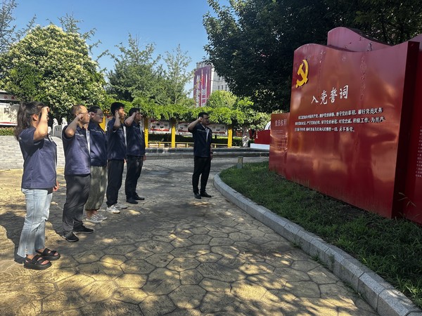 陜煤建設洗選煤運營公司澄合山陽運營項目部： 以主題黨日活動，夯實黨性思想