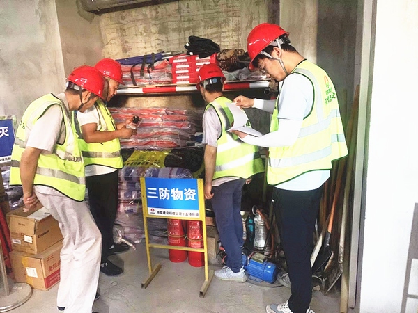 陜煤建設銅煤公司第十五項目部：戰(zhàn)高溫保安全工程進度不停歇