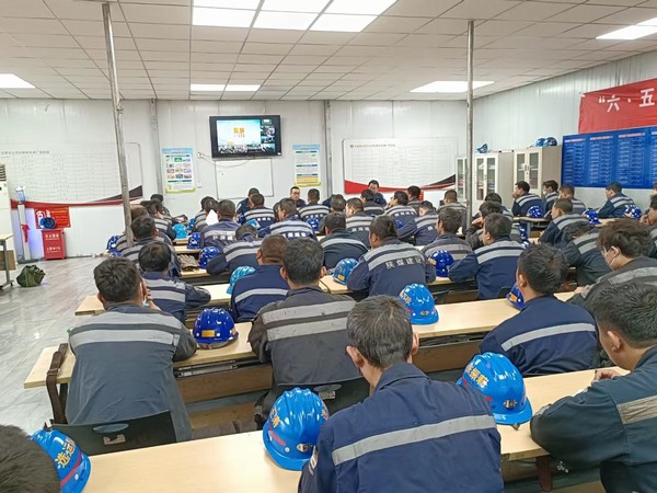 陜煤建設洗選煤運營公司紅柳林洗煤廠項目部： 迸發(fā)合力 筑牢安全生產(chǎn)屏障