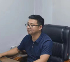 用擔當譜寫奮斗之歌