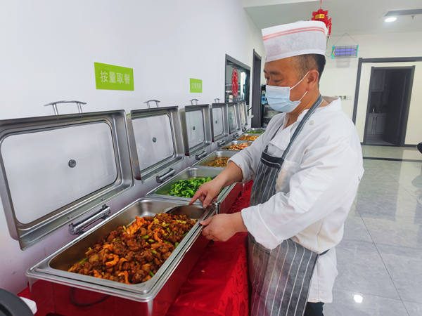 陜煤建設(shè)礦建三公司：走進職工食堂，品嘗?！笆睢泵朗?></div>
                                <div   id=