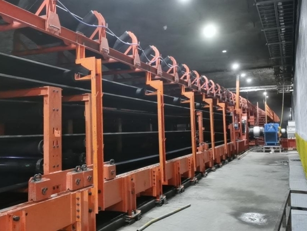 陜煤建設機電安裝公司曹家灘項目部122104工作面帶式輸送機及破碎機順利試運轉(zhuǎn)