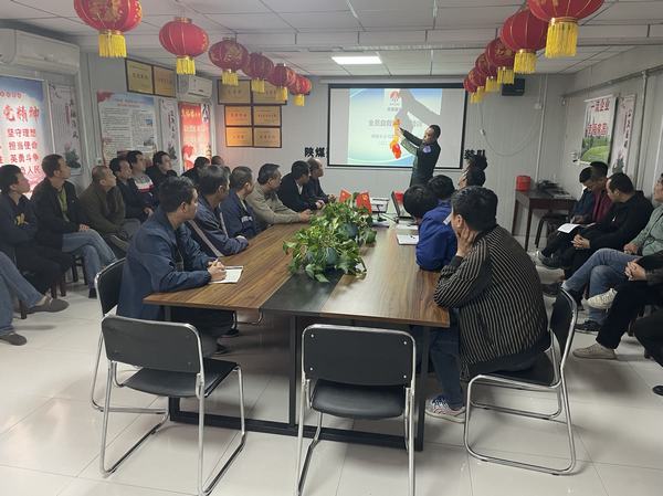 陜煤建設(shè)渭南分公司第二安裝項(xiàng)目部：樹牢紅線意識(shí) 沖刺百日安全