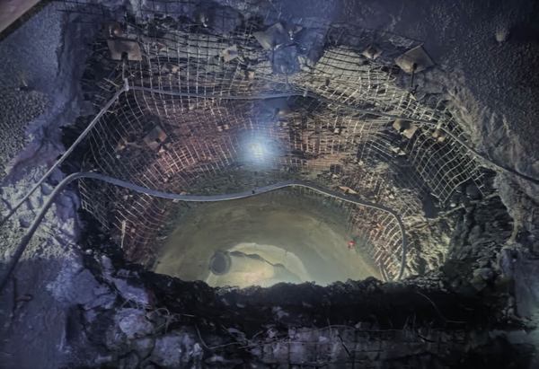 陜煤建設(shè)礦建二公司王峰項(xiàng)目部：凝心聚力攻克貫通“硬骨頭”