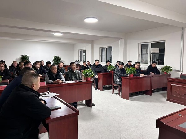 陜煤建設(shè)煤礦運營服務(wù)分公司：“零三違”實踐見成效，班組安全管理再上新臺階