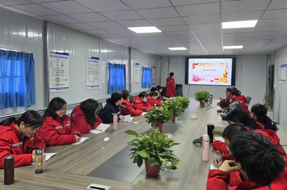 陜煤建設礦建二公司：重拳出擊，嚴把“安全關”