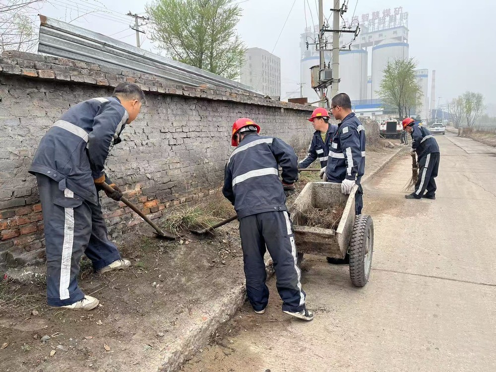 陜煤建設(shè)韓城分公司張家峁項(xiàng)目部：奏響工地潔美“進(jìn)行曲” 共繪愛國(guó)衛(wèi)生新圖景
