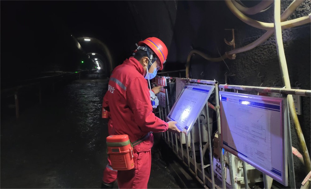 陜煤建設(shè)礦建二公司：筑牢安全“防護(hù)墻”守牢安全“生命線(xiàn)”